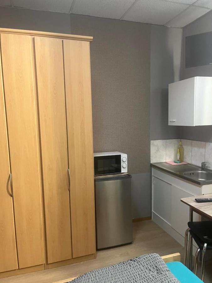 Hipokratios 3 Zimmer Mit Gemeinschaft Wc เฟือร์ท ภายนอก รูปภาพ
